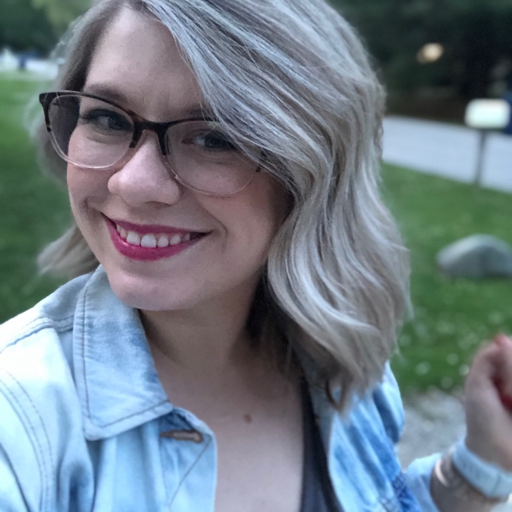 Meet your Posher, Amber